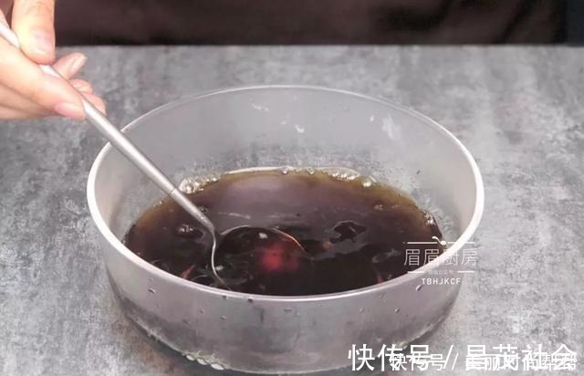 红糖|女人要想皮肤好，光吃红枣可不行，早餐多吃它，美白祛斑又水灵！