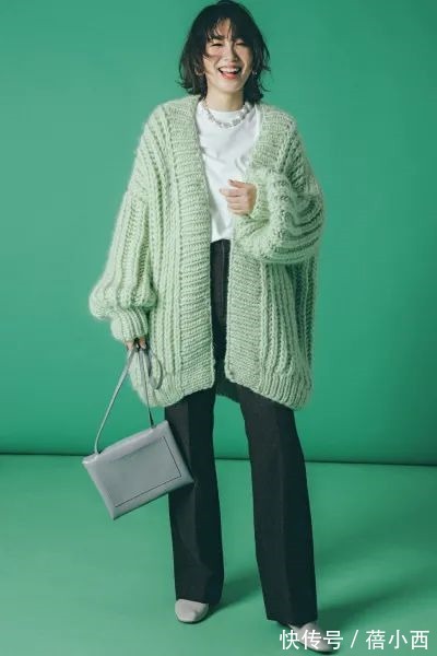 开叉裤|让人一眼就沦陷的早春毛衣穿搭,复古时髦还优雅,重新定位高级感