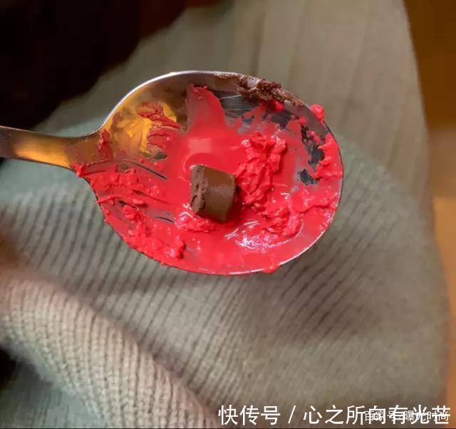 唇膏色号不喜欢怎么办,口红断了怎么拯救教你如何把它变废为宝