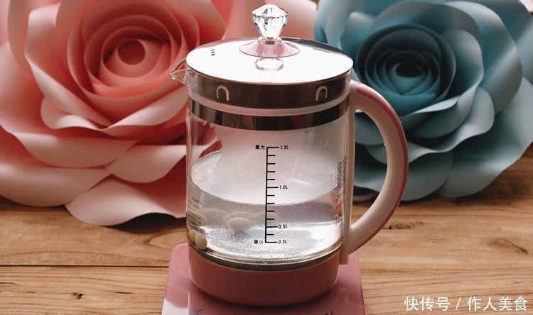 “气血不足百病生”一个简单食疗方，补气血，脾虚补满了