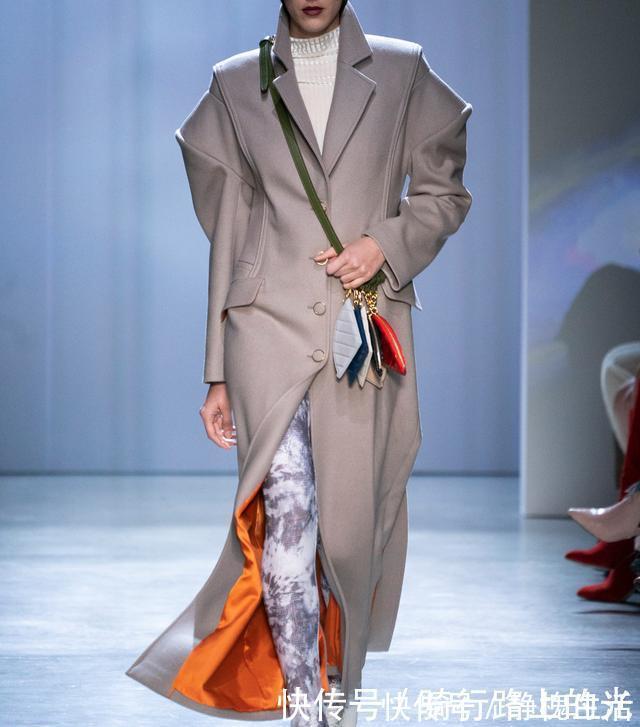 实穿性 今年流行这些呢大衣!盘点秋冬6类型呢大衣让你时髦整个冬天