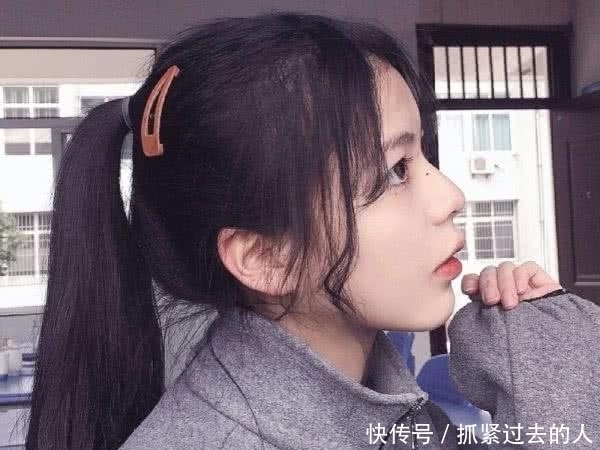 学生妹注意:长期留这3种发型,小心“发际线”上移,尤其是第3