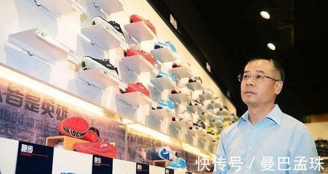 耐克 “炒鞋风”要复燃?一双耐克鞋被炒至3万元,疯狂炒卖何时休?