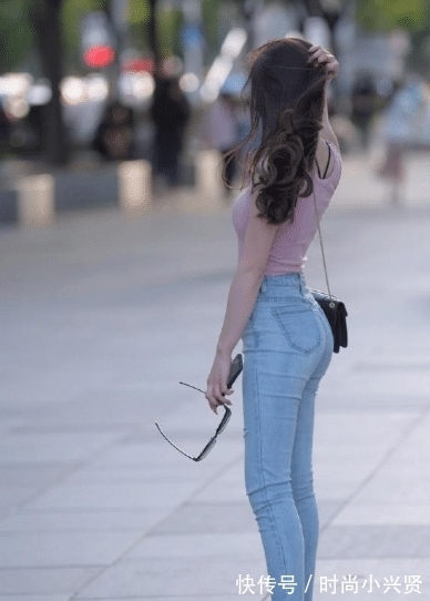 仙女气 粉色针织上衣,时尚减龄,仙女气十足