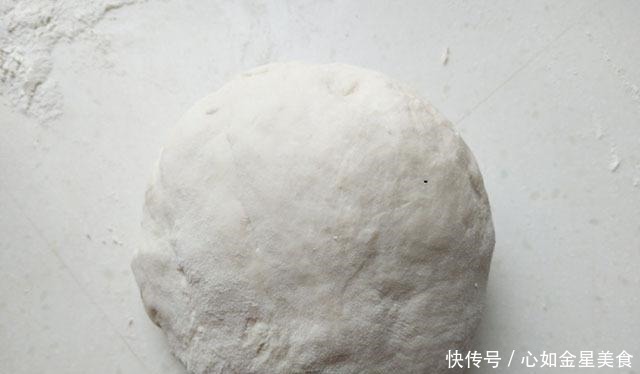 冷天,我常买它包饺子,泡好切碎拌进肉馅里,脆嫩鲜美,吃着真香