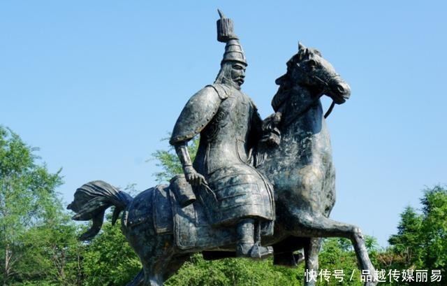 堪称|这个女人堪称祸水,凡跟她扯上关系的男人和国家,统统“绝代”了