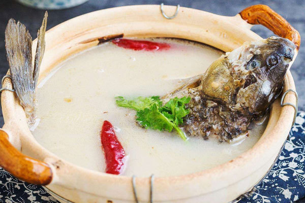 菜场“最害人”的鱼，别起早抢了，卖不完鱼贩子都扔，孩子还在吃