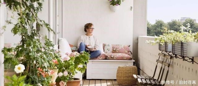 花架|如何打造漂亮阳台新颖“花架”,打造您的私人花园!