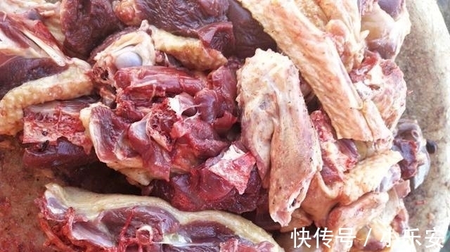 香极|寒冬腊月此肉再贵也要吃，一整年不咳嗽，比牛羊肉还滋补，香极了