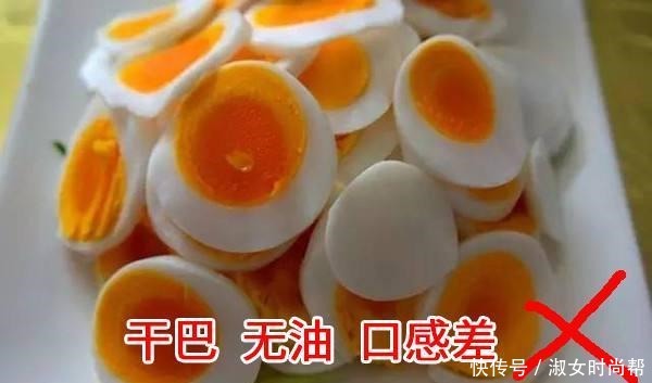  央视又“曝光”的海鸭蛋，为什么一戳就流“油”，你知道吗