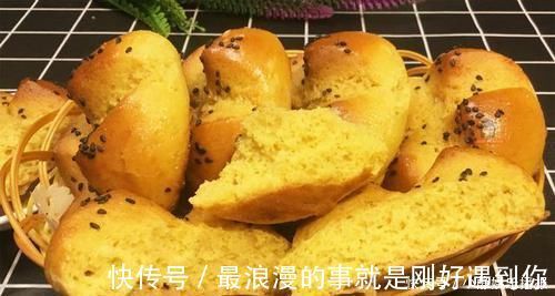 烤盘|玉米面也能做开花馒头，松软香甜，比面包还好吃，看完就能会