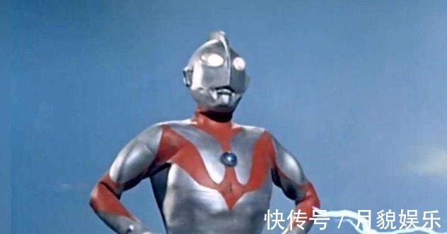 奥特曼|谁说演奥特曼必须穿皮套他带着特技上镜，身上肌肉一清二楚