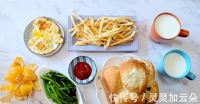 入冬了,早餐更要吃得好一些!我做的早餐简单又省事,孩子爱吃!