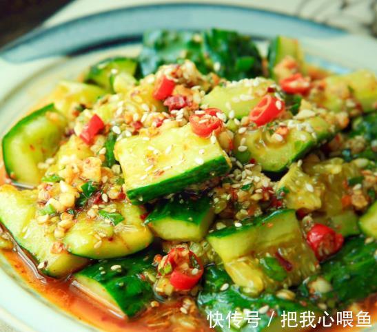 爽脆|凉拌黄瓜有窍门，很多人少加了这味料，难怪黄瓜不够爽脆好吃！