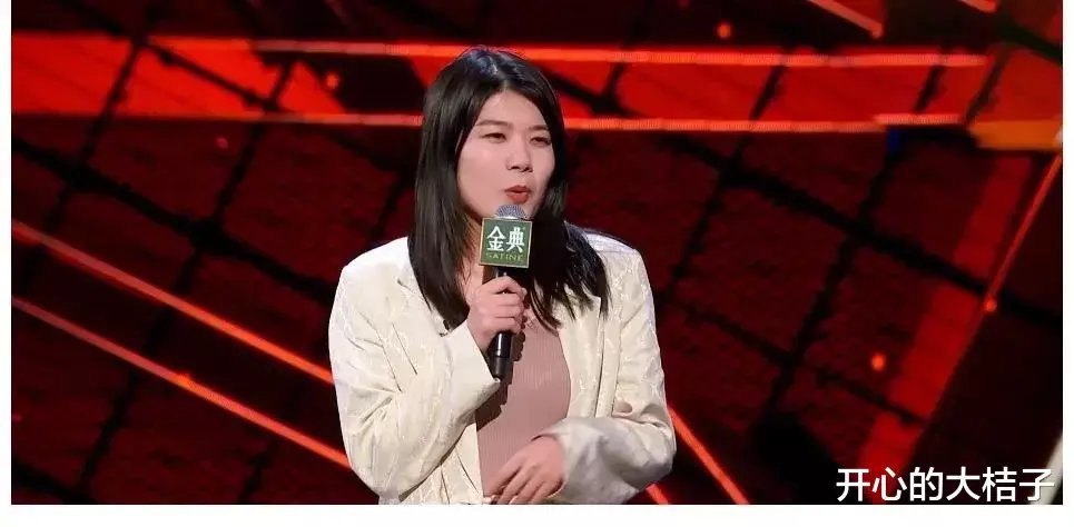 再看《脫口秀大會4》的完美收官，依然是讓人感動，讓人共情