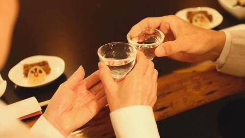 長(zhǎng)壽的人，往往有5個(gè)共性，45歲后占得越多，健康越愿意親近你