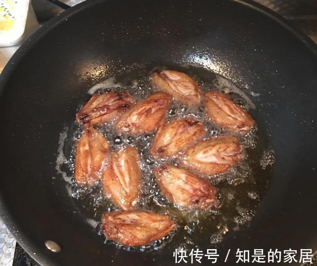 鸡翅|做可乐鸡翅时，很多人只加可乐不加它，难怪鸡翅又老又柴有异味