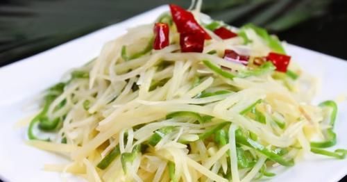 减肥期间肥胖如球,晚上不妨常吃3种食物,或许有助减肥瘦身