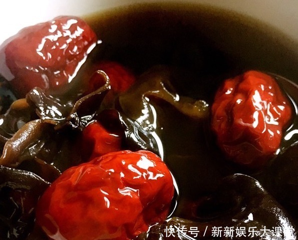 红枣|贫血最该吃的不是阿胶,而是它,6块钱成本,补血补铁,肌肤红润