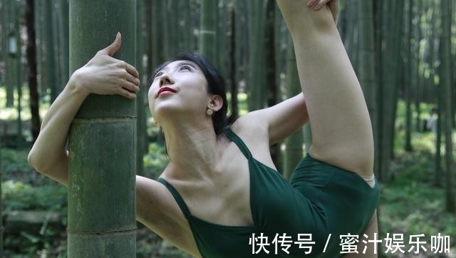 瘦腿|瑜伽美女最爱的4个体式，瘦腿瘦腰减肚子，散发女人独特韵味！