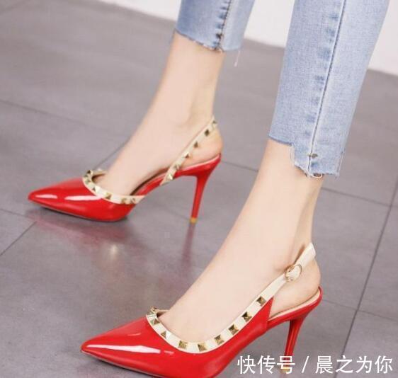 街拍 细跟高跟鞋,尽显女人婀娜多姿身段,提升女人魅力!