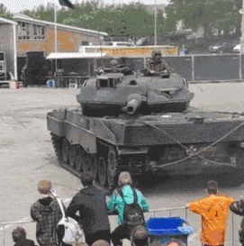 |搞笑GIF:原来我们讨厌的不是广场舞 而是那些大妈