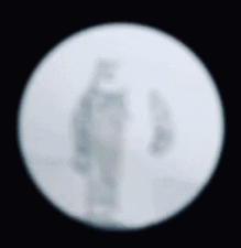 |搞笑GIF:妹子 现在的社会不用这么害羞吧