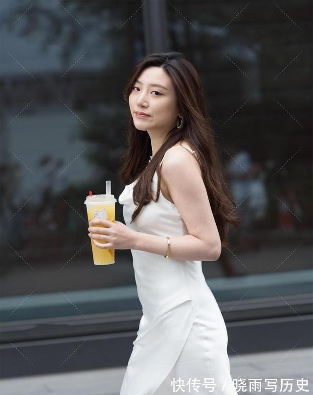 色调|时尚装扮的连衣裙穿搭绽放随性的时尚帅气,格外讨人喜爱