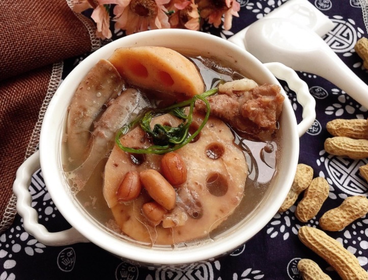 中老年人|45岁后身体开始走下坡路,多吃点3种食物,补血养血身体好