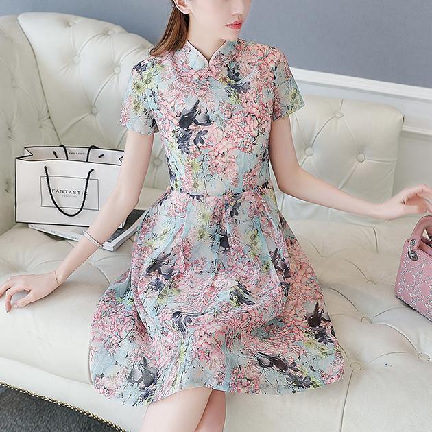 旗袍|觉得旗袍裙土的姑娘,其实是因为你不会穿