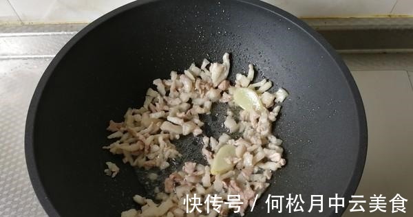 锅巴|试着给孩子做这道菜,妥妥的下饭神器,特别简单还不快学起来!