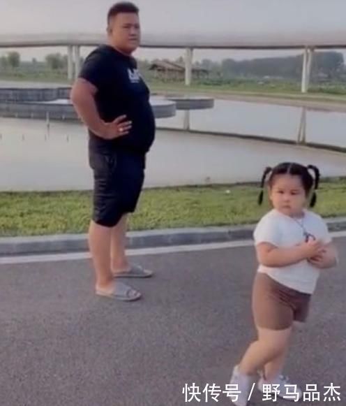 医生|爸爸带娃做亲子鉴定,还没做就被赶出来,医生一看就是你亲生的