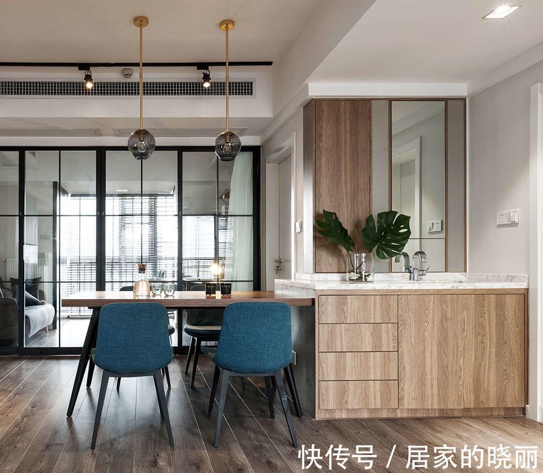 客厅|打破房屋的原始结构,让家人坐在沙发上就能晒太阳,好温暖