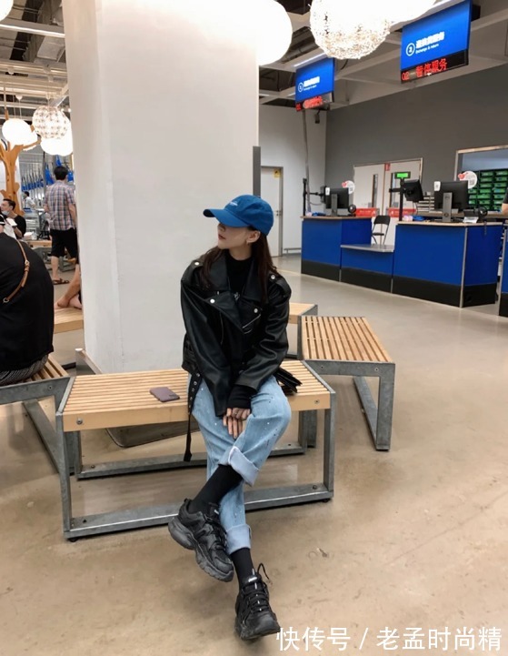 牛仔裤|皮衣外套配裙子裤子都时髦,复古还带点高级感