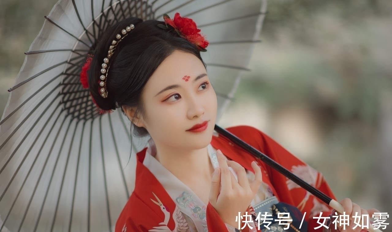 金枫!诗·八首丨淤泥深处寻佳偶,嫁与清香捧玉来