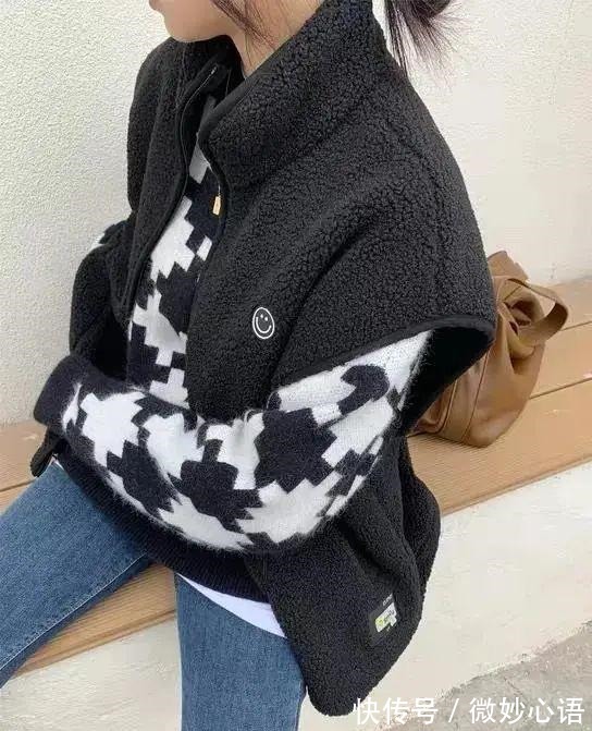 外套 羽绒服穿腻了羊羔毛才是秋冬最洋气的外套,保暖又时髦!