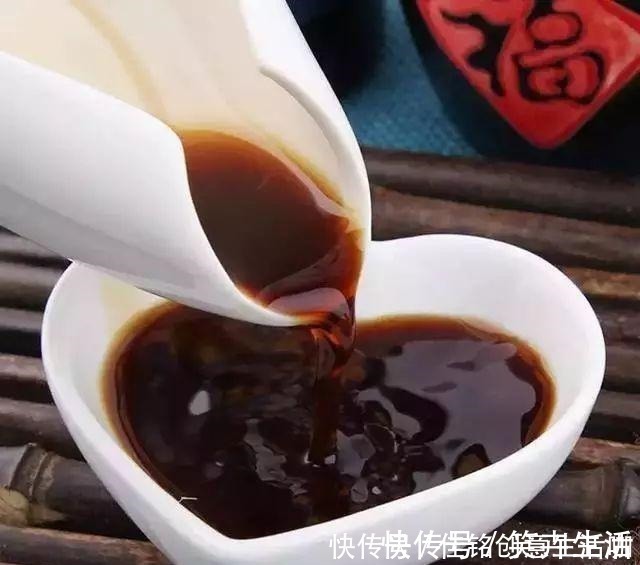 养花|养花不给花洗澡，难怪长不好总黄叶，别忽视！