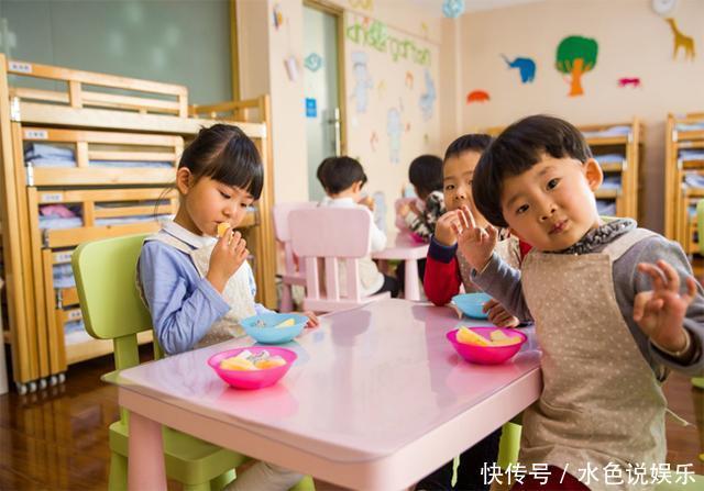 孩子|医生忠告孩子再馋，以下4种食物也不要给娃吃，长大后会感谢你