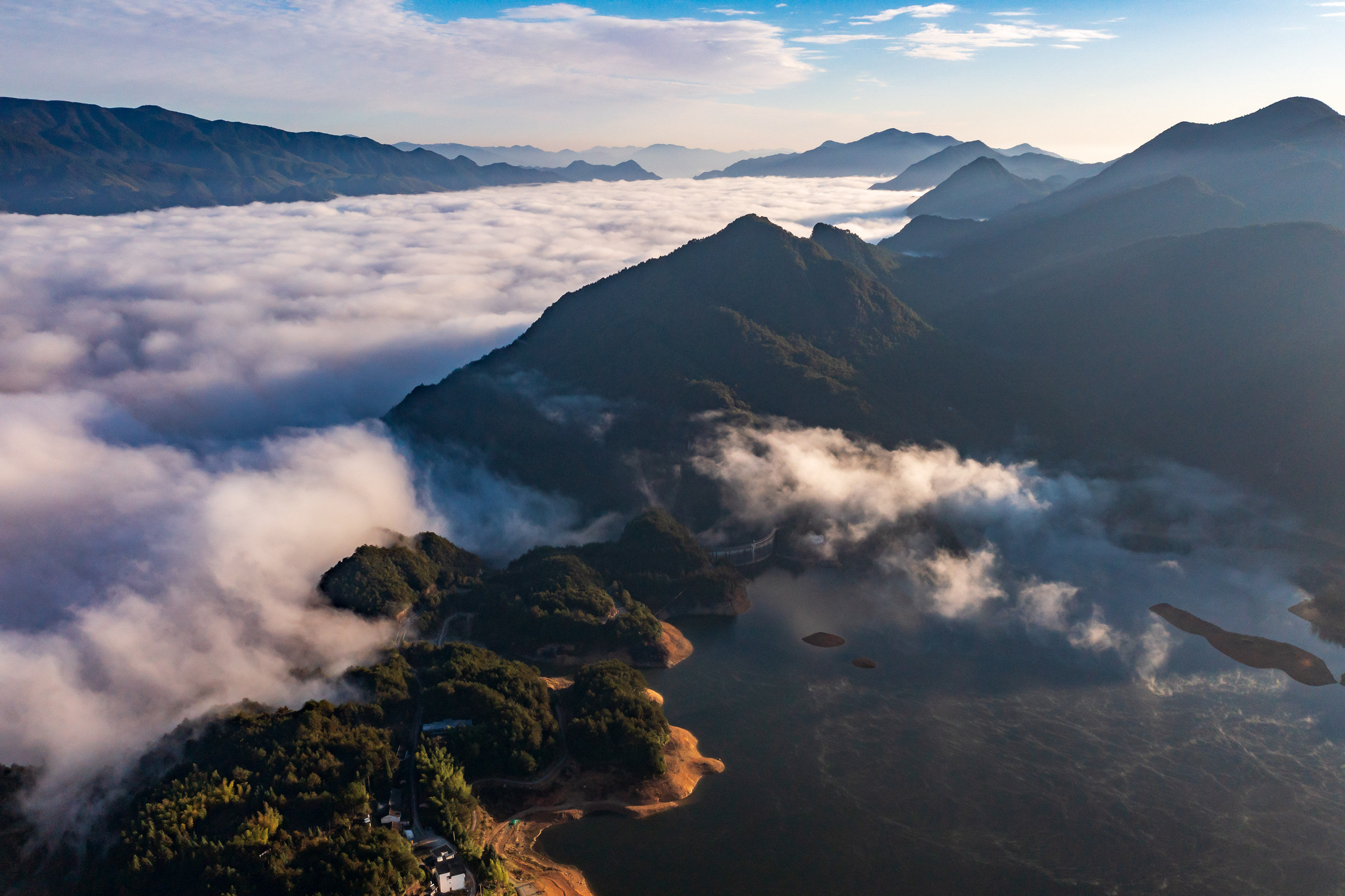 美景|畲乡景宁云海翻涌似仙境秋色美景入画来