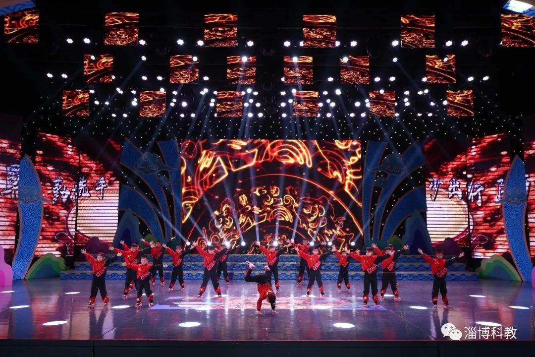 大幕拉開！2022跨年盛典開啟錄制！一起為孩子們加油！