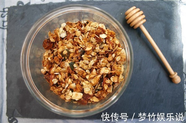 燕麦|不想糖尿病缠身,3样“零食”天天吃,血糖平稳,比打胰岛素强!