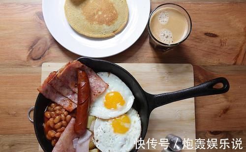 早上起床|男人晨起后,请不要做这3件事,以免健康远离你