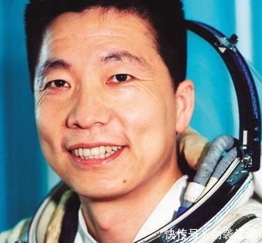 杨利伟 前些年的太空英雄杨利伟, 如今过得如何 看完有点不舒服