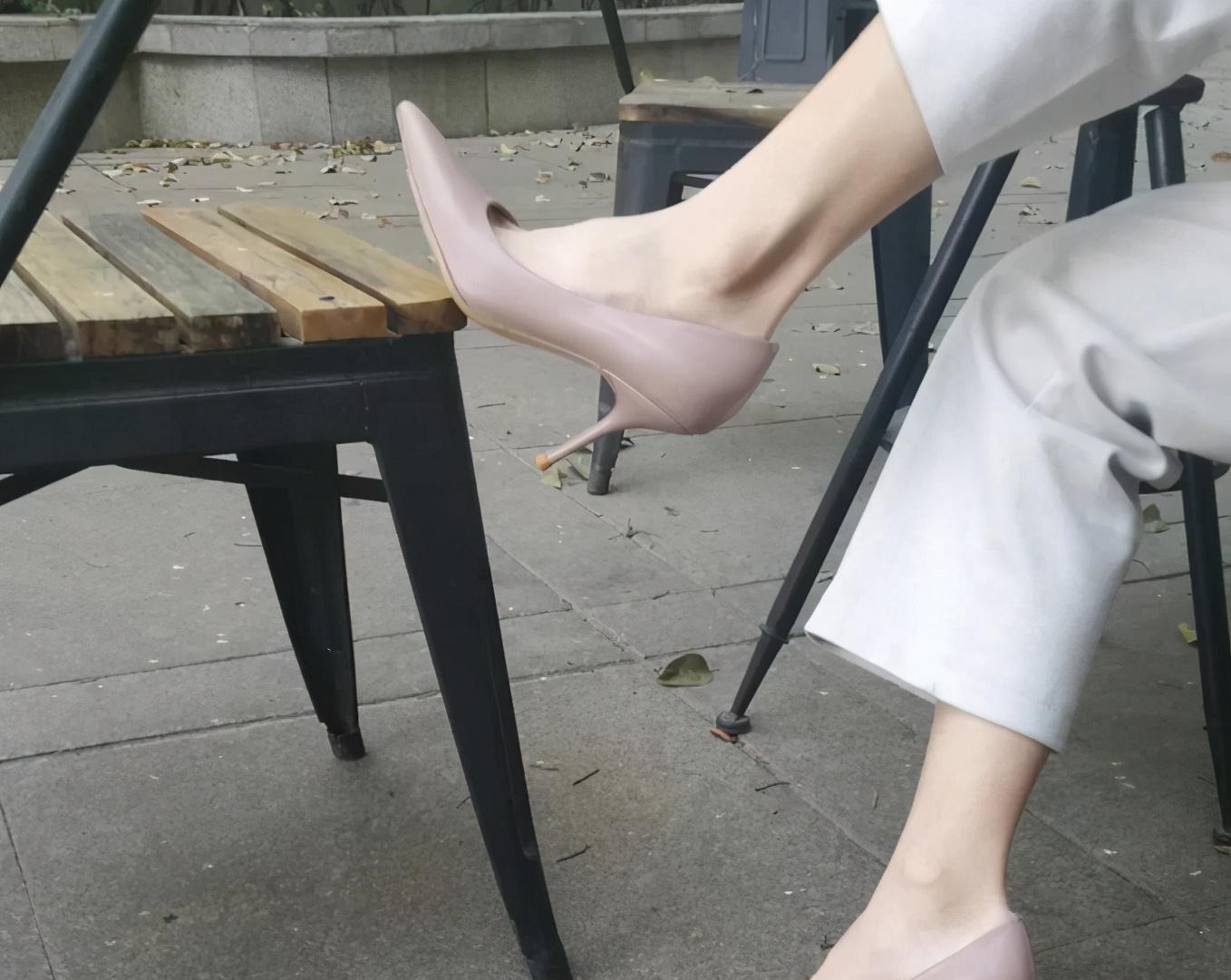 气质 经典就是经典,可能不如流星般耀眼夺目,却有一种沉稳内敛的气质