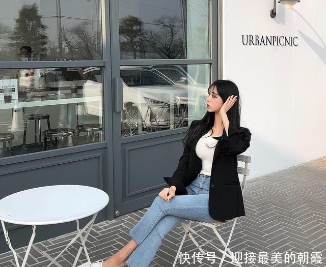 打扮|打底裤的打扮，彰显时尚魅力，尽显年轻时尚范