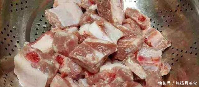 排骨的口感如何关键在于焯水!原来一直都做错,难怪排骨不好吃!