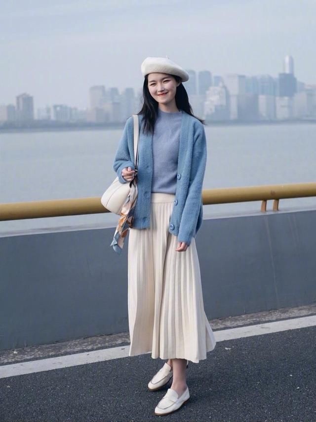 会穿的女人,都懂得用这几款“配饰”进行搭配,时髦又不易撞衫