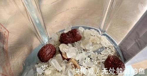 黑芝麻糊|蛋白质是豆浆的4倍，每天喝一碗，清肠道又补血，头发又黑又年轻！