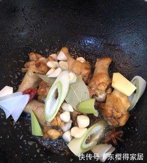 家常鸡肉菜谱,鸡翅根烧土豆,好吃到爆,美味又下饭,吃不够
