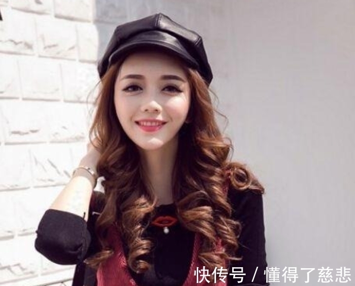 造型感 女人过了35岁,不管剪短发还是长发,少用这几款发型,显老掉档次